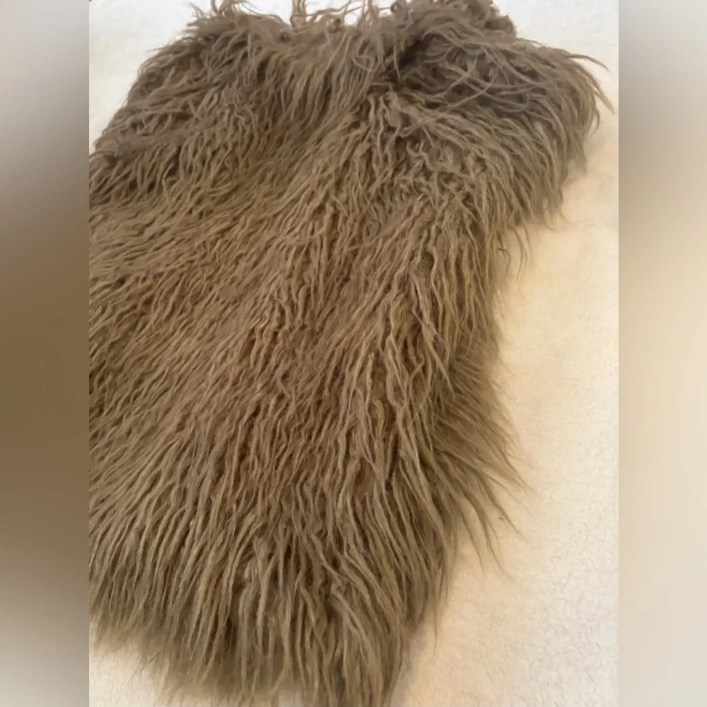 BB Dakota Woman’s Shaggy Faux Fur Vest - Brown Size Small Never Worn - Picture 13 of 14